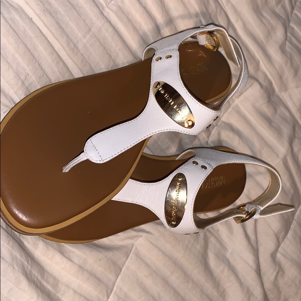 MICHAEL KORS WHITE SANDALS 6.5 WOMENS NEVER WORN